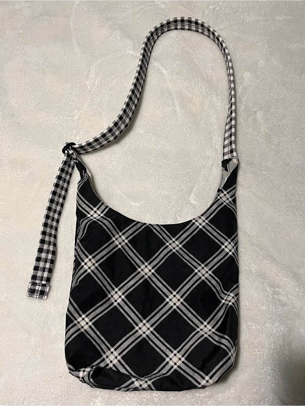 Baggu Small Nylon Sling in Mixed Plaid EUC